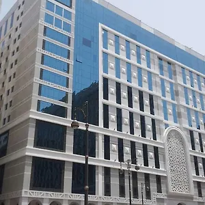 Otel Nozol Royal, Medine