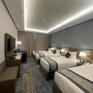 Otel Maien Taiba, Medine